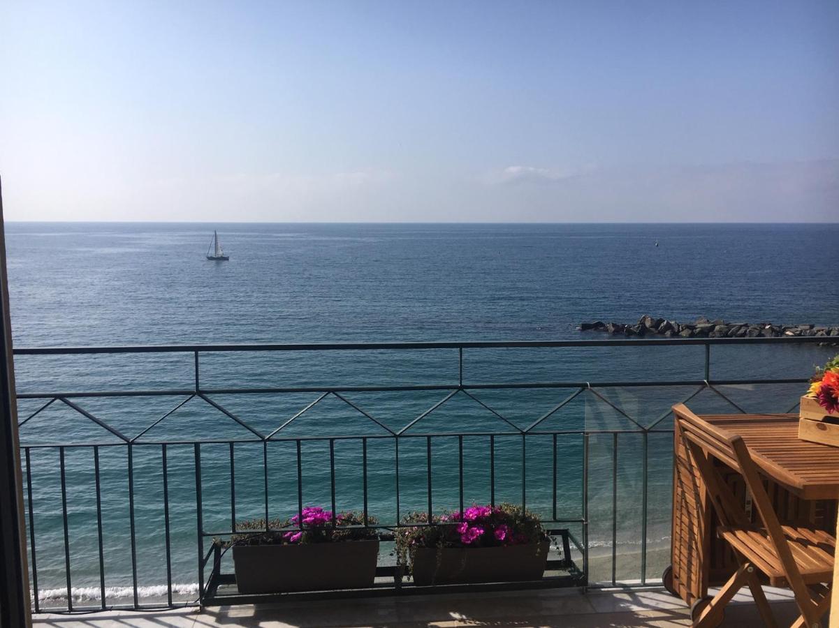 Cinqueterreblu Lungomarenostro Apartment มอนเตรอสโซ อัล มาเร ภายนอก รูปภาพ